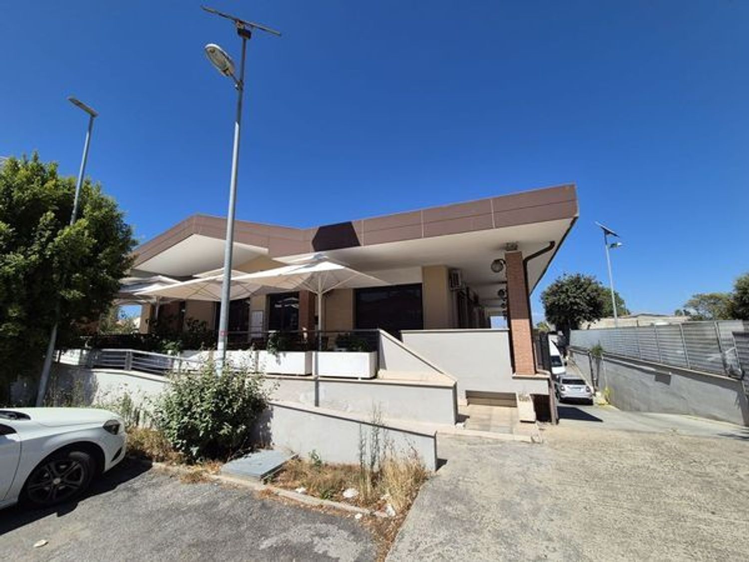 Box/Garage 600mq in vendita in via trincea delle frasche 0, Fiumicino