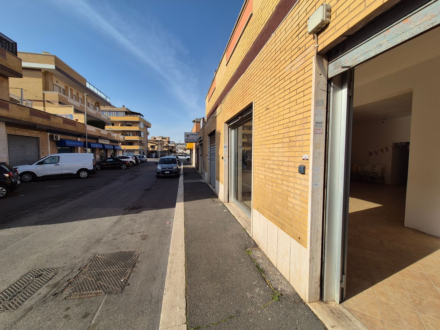 Locale commerciale in affitto in via del tempio della fortuna 0, Fiumicino