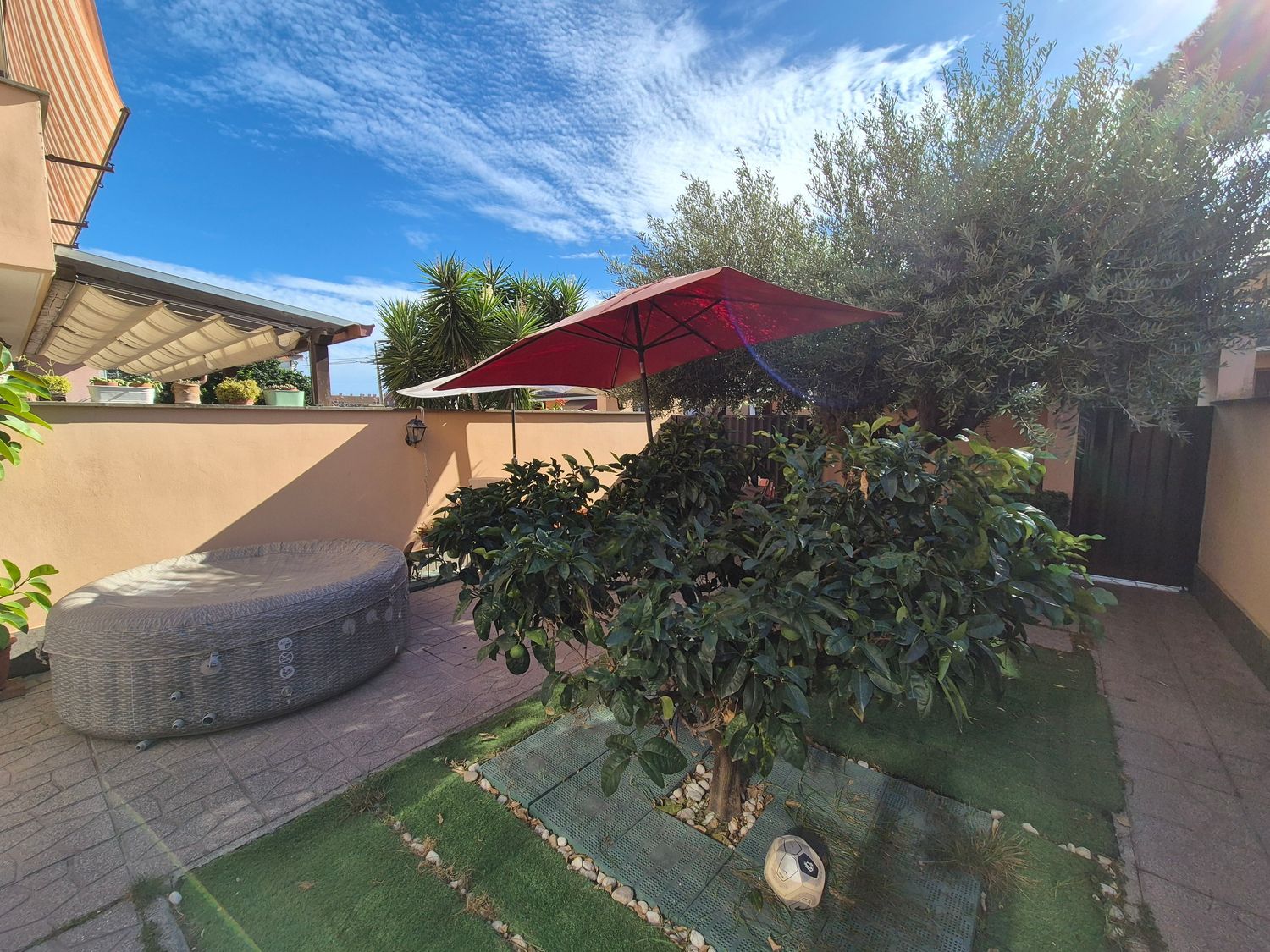 Villa in vendita in via via c. piva 8, Fiumicino