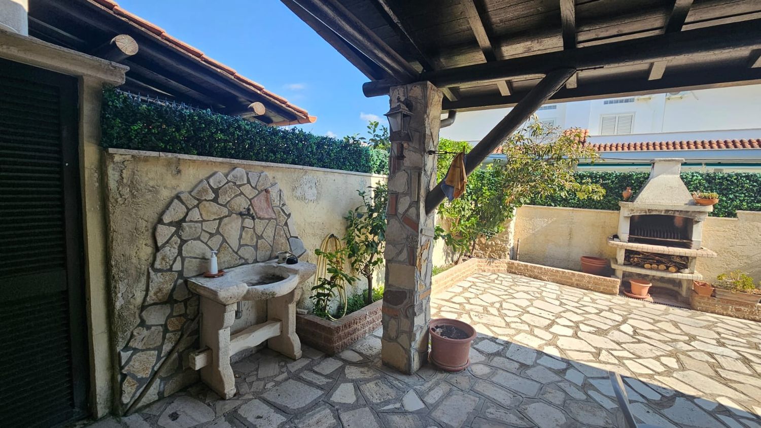 Villa in vendita in viale viale enea 93, Ardea