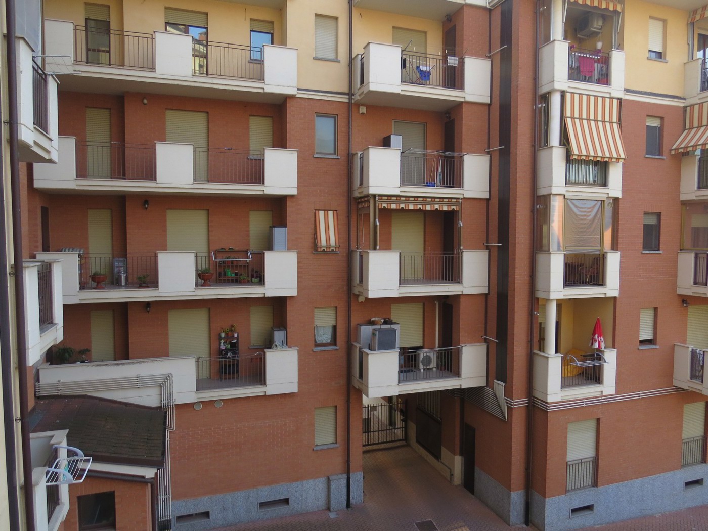 Bilocale con box a Moncalieri