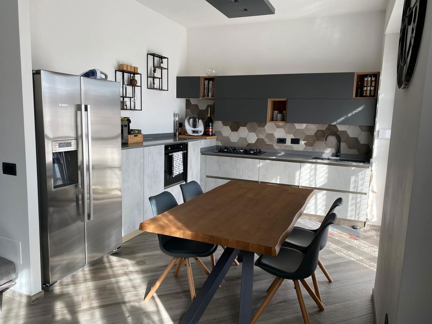 Trilocale con box a Moncalieri