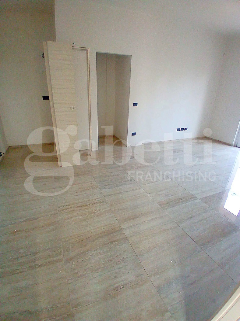 Trilocale con box a Trofarello