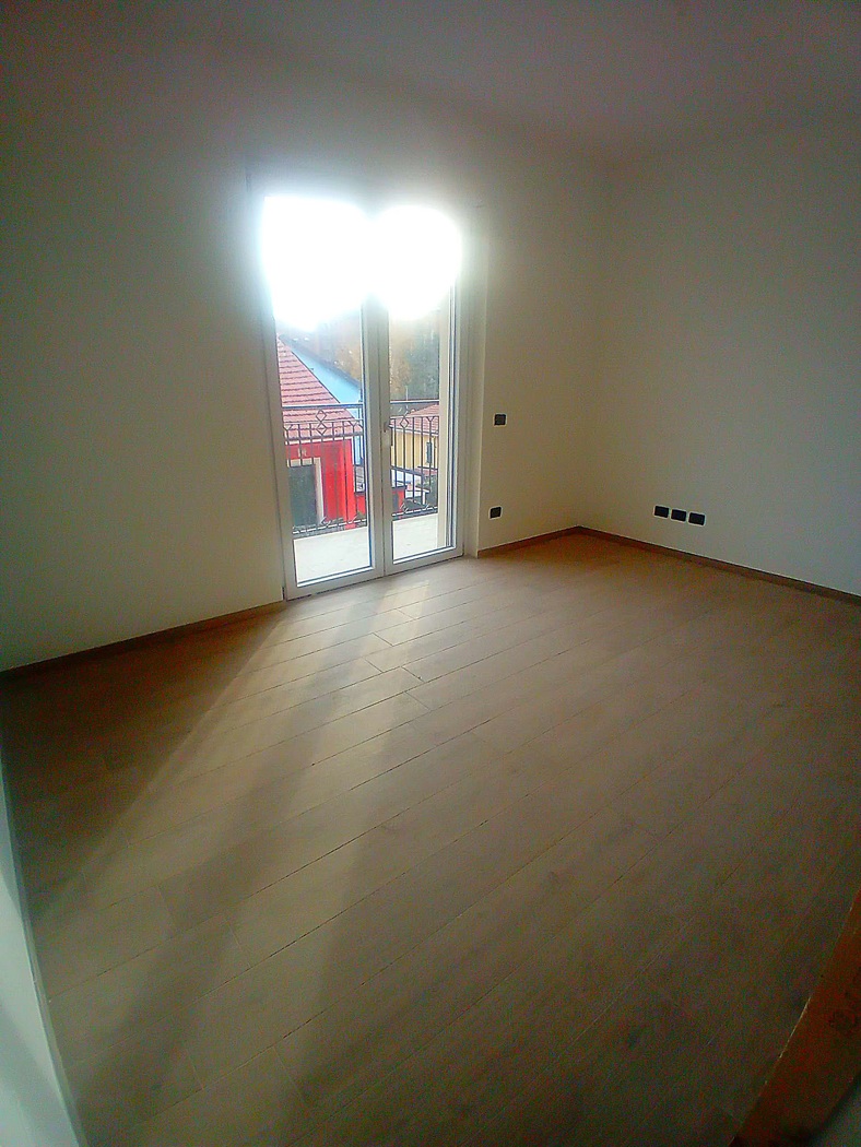 Trilocale con box a Trofarello