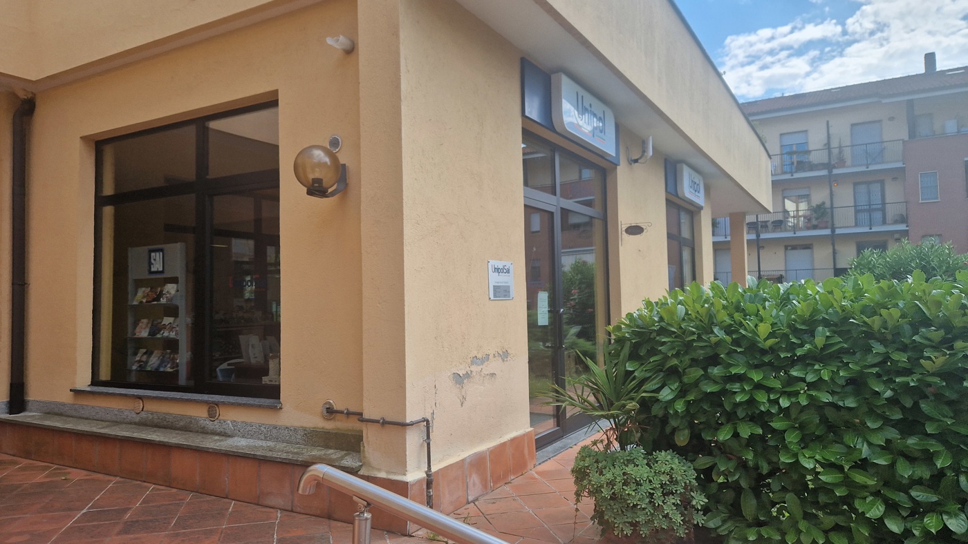 Negozio in vendita a Trofarello