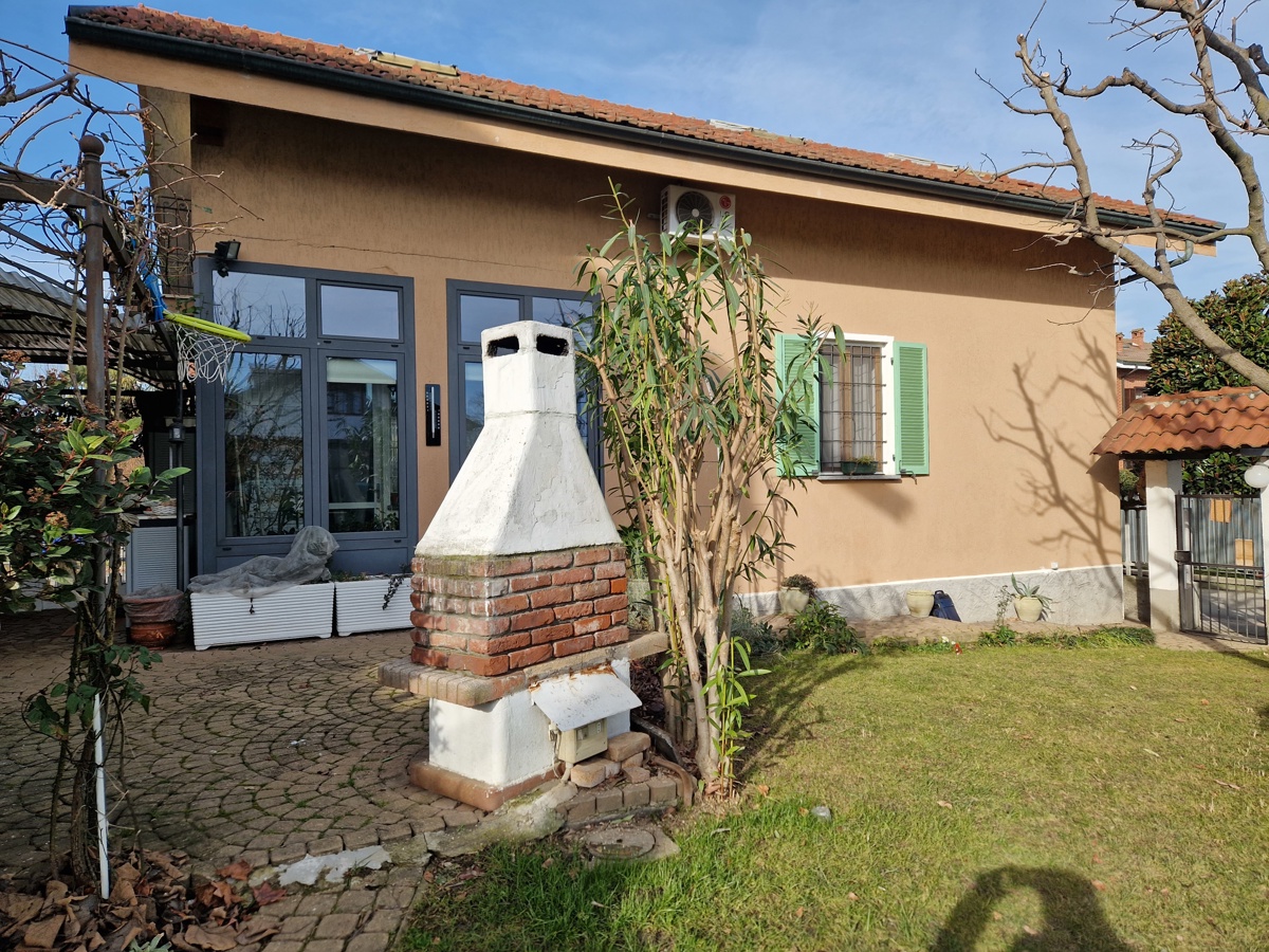 Villa in vendita a Trofarello