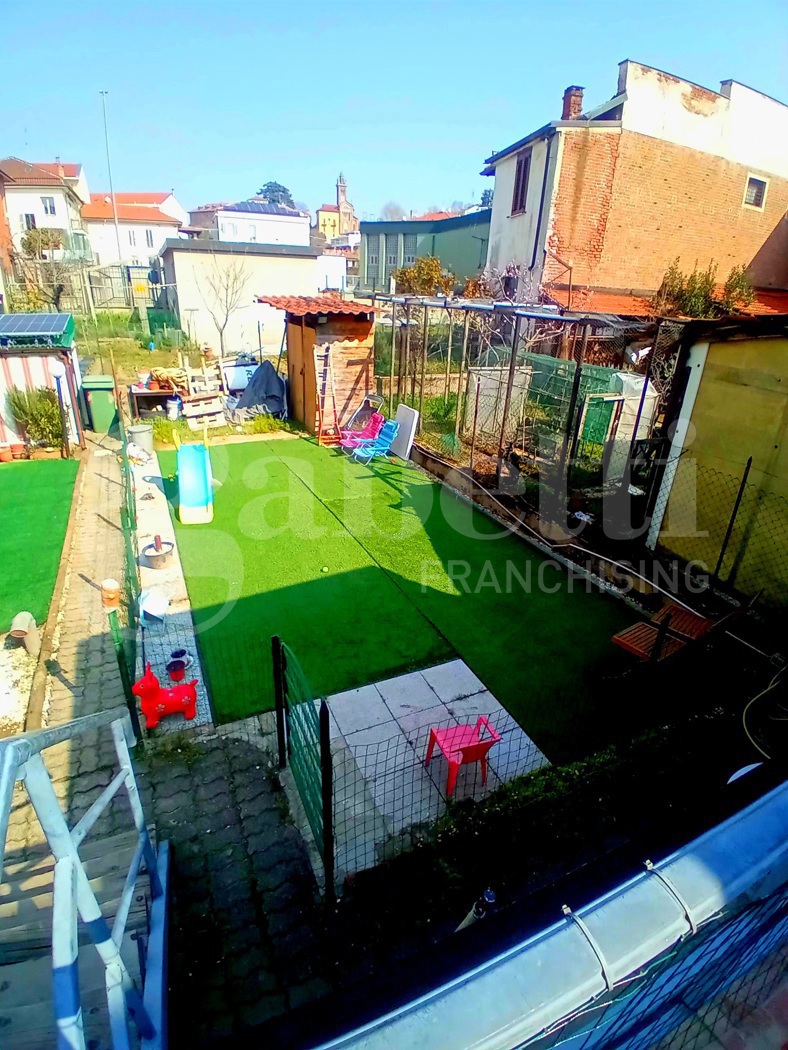 Trilocale con giardino a Trofarello