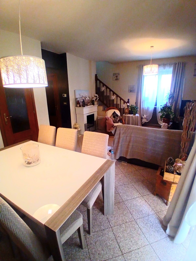 Villa con giardino a Trofarello