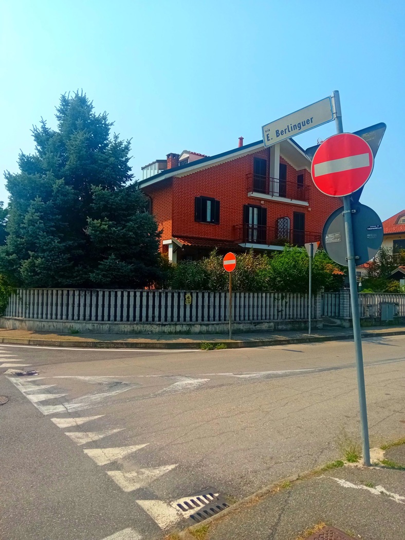 Villa con giardino a Trofarello