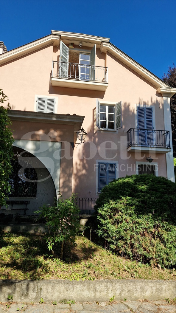 Villa con giardino a Pino Torinese