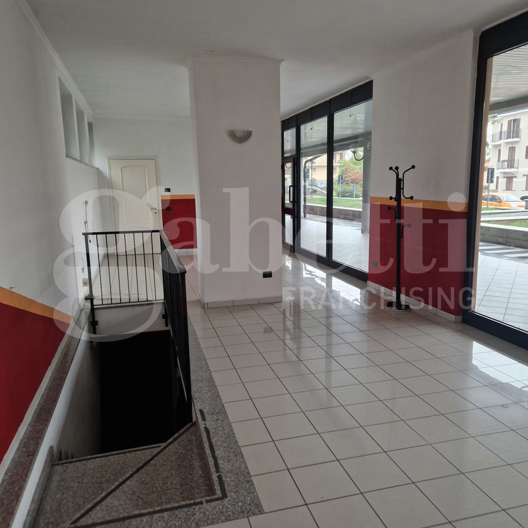 Negozio in vendita a Trofarello