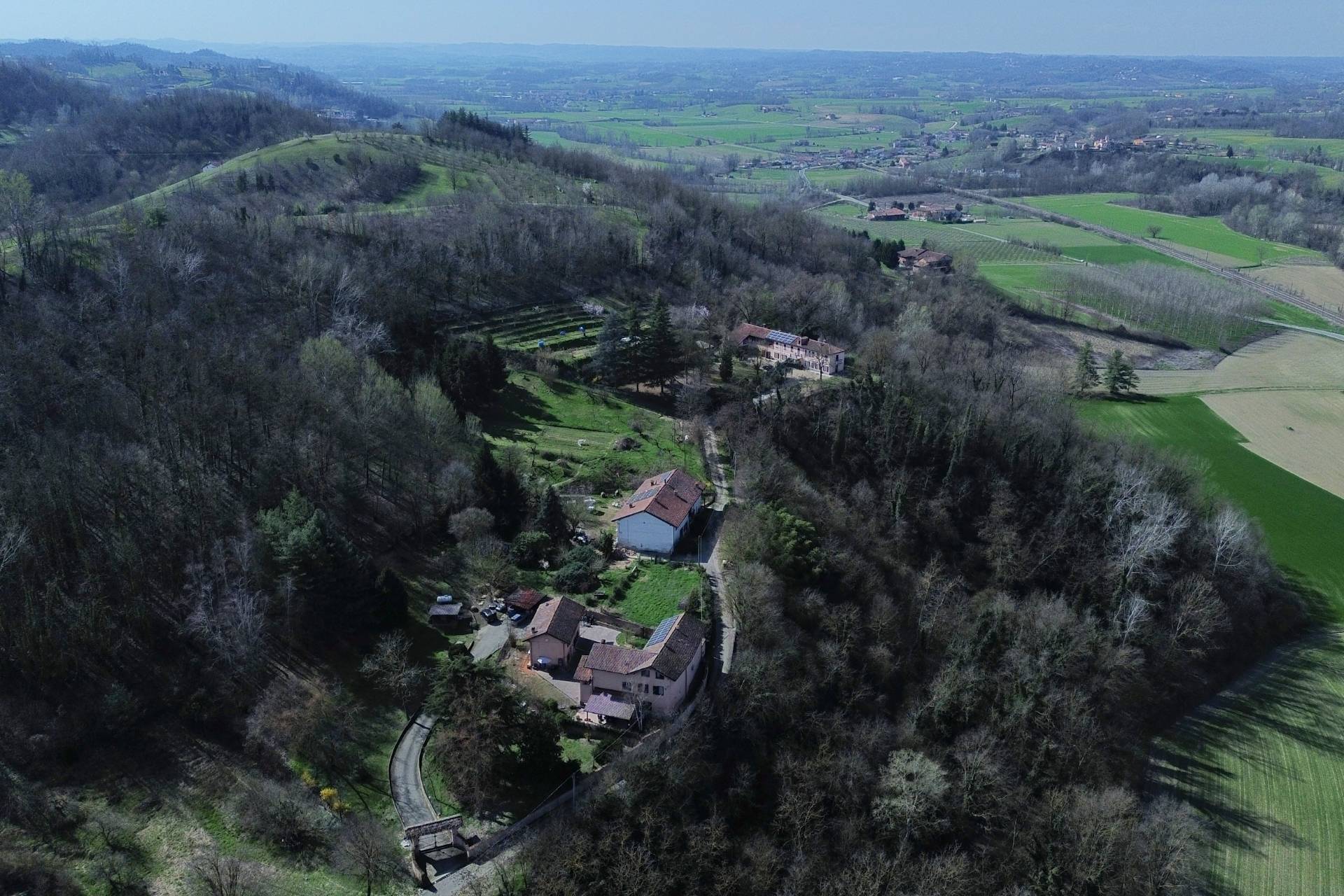 Casa indipendente con terrazzo a Asti