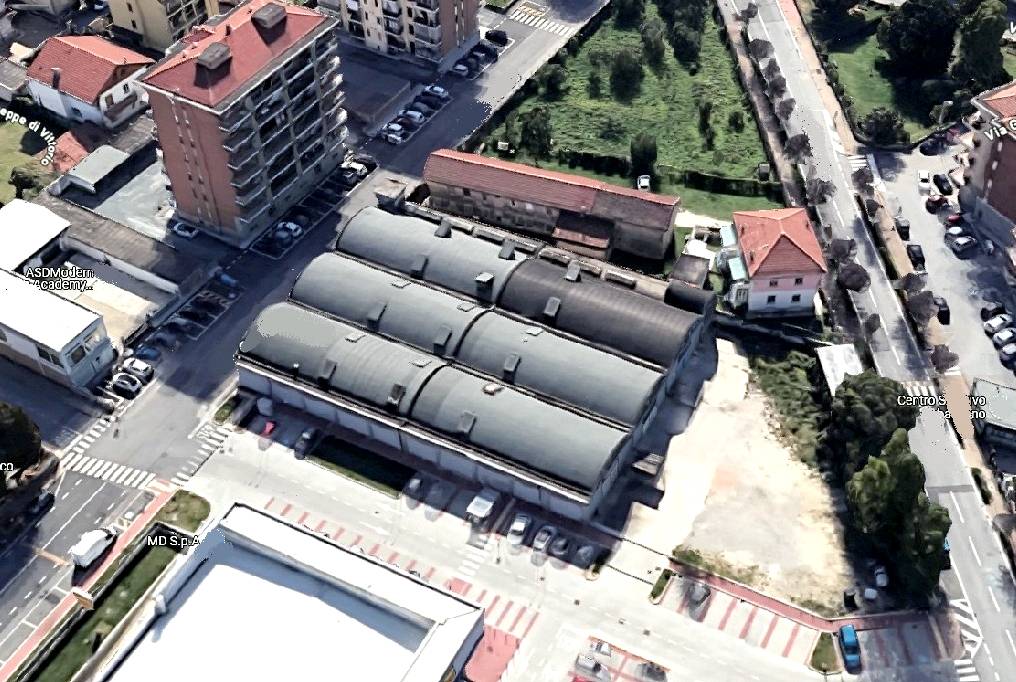 Capannone in vendita a Orbassano, Centrale