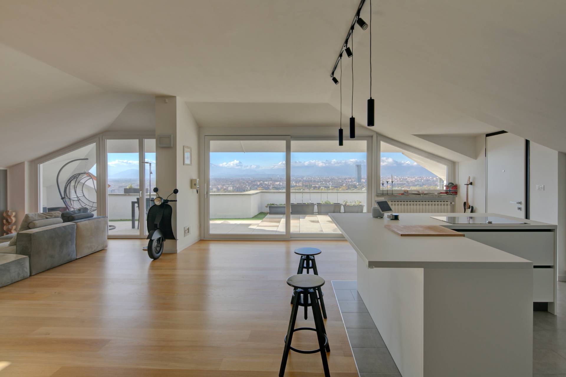 Attico in vendita a Moncalieri, Castello Di Moncalieri