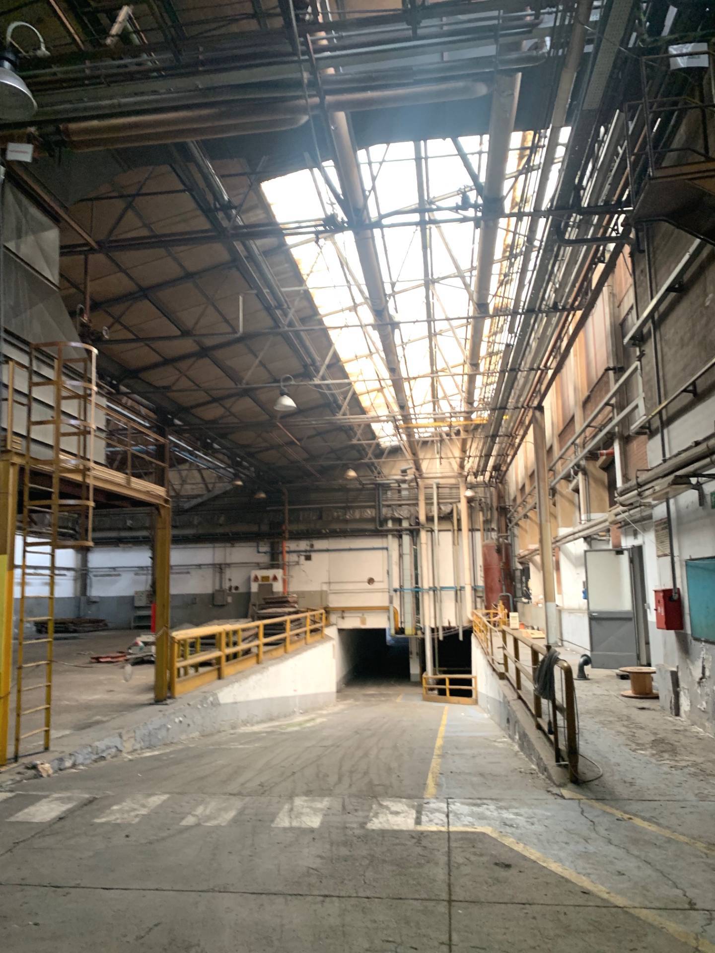 Capannone in vendita a Rivoli, Cascine Vica/corso Allamano