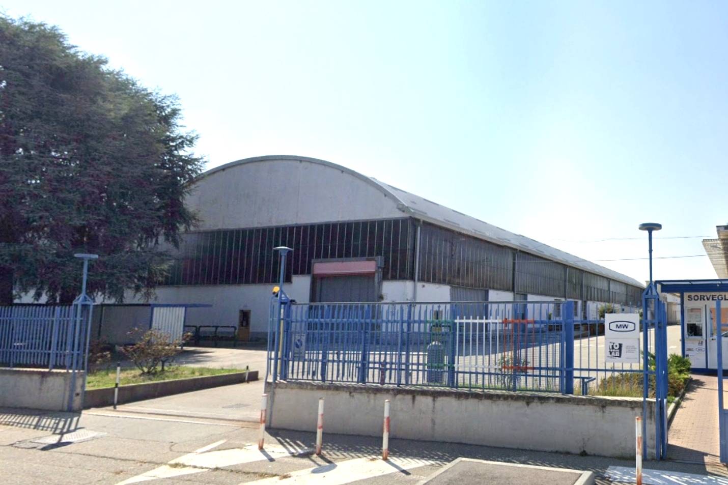 Centro logistico in vendita a Rivoli, Cascine Vica/corso Allamano