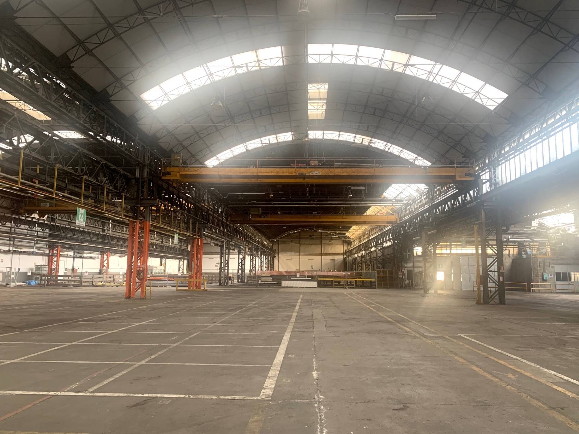 Centro logistico in vendita a Rivoli, Cascine Vica/corso Allamano