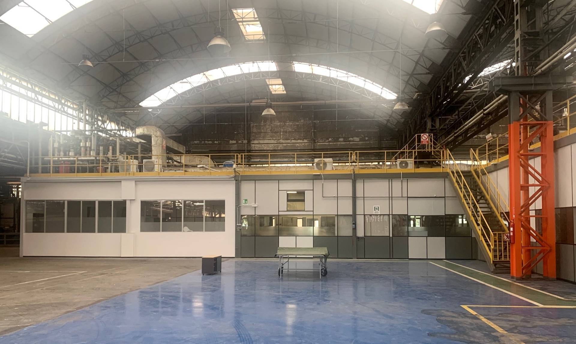 Centro logistico in vendita a Rivoli, Cascine Vica/corso Allamano