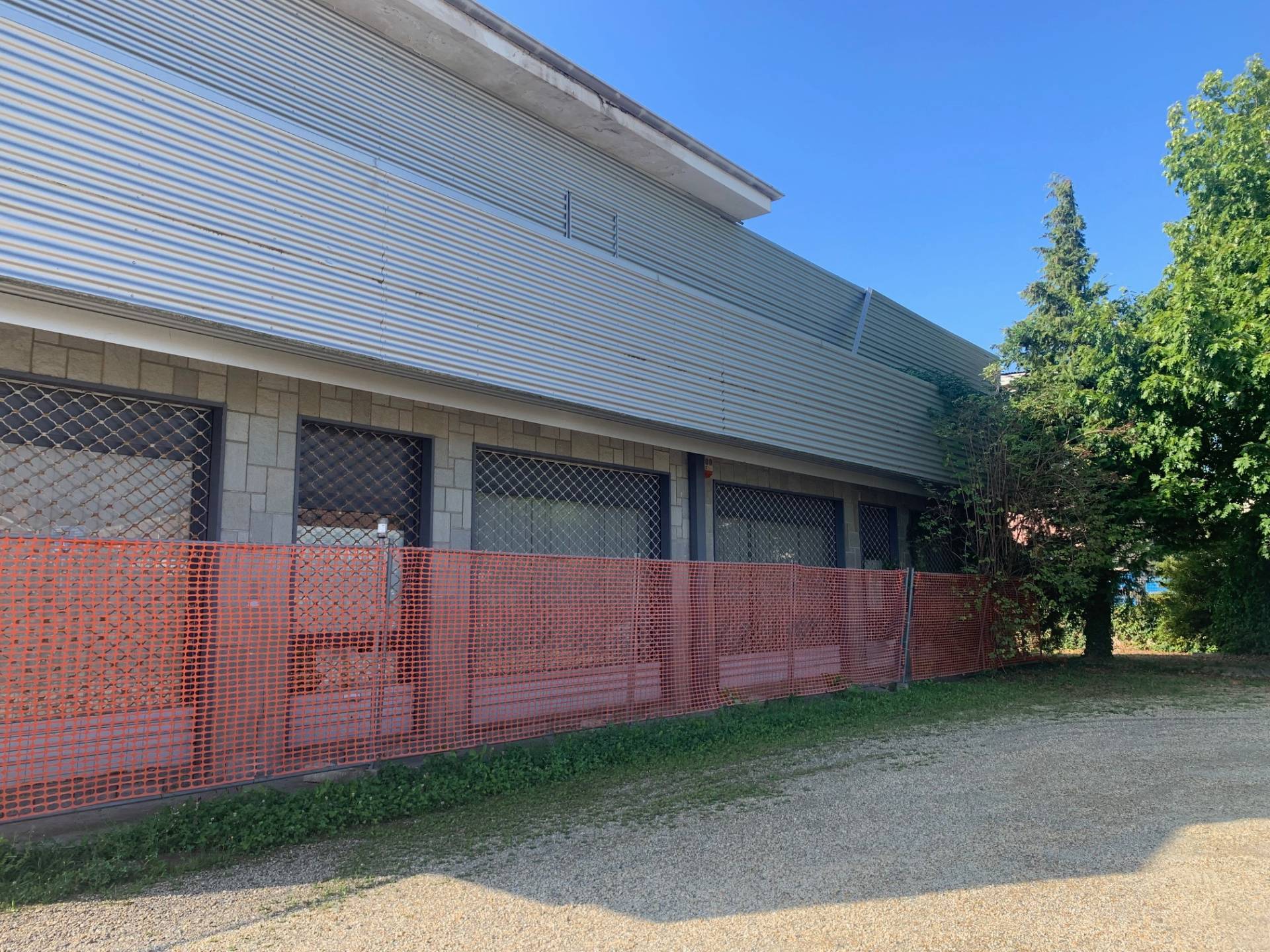 Locale commerciale in vendita a Caselette, Semicentrale