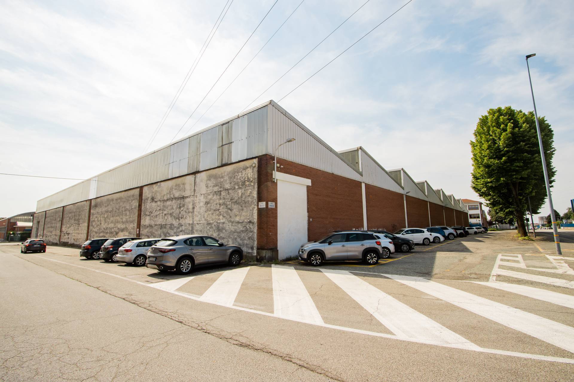 Capannone in vendita a Rivoli, Cascine Vica/corso Allamano