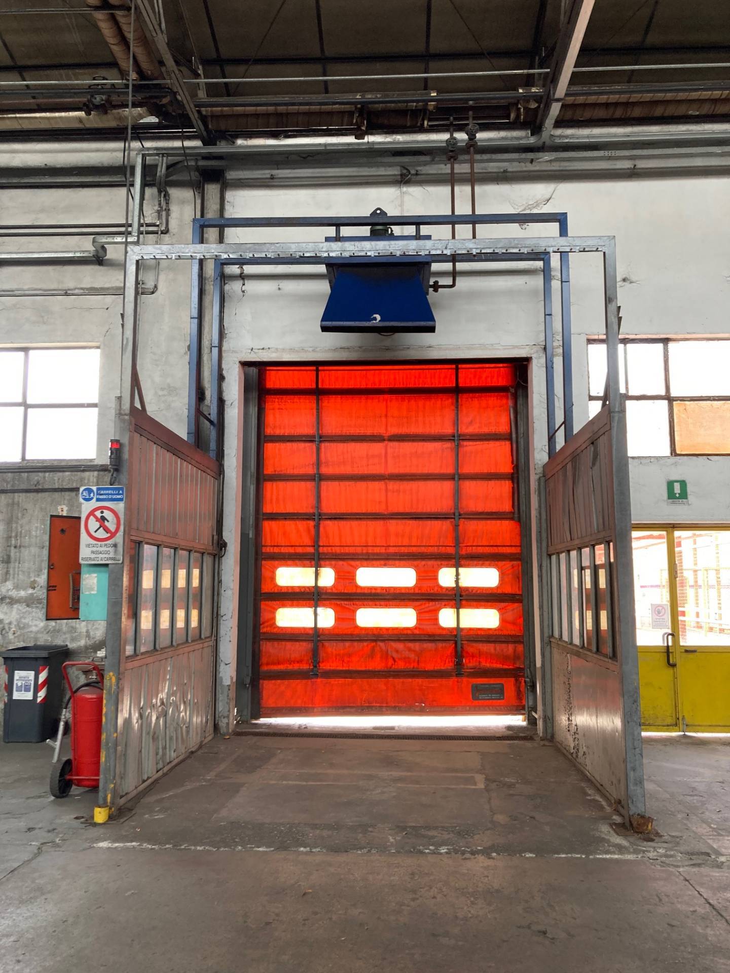 Capannone in vendita a Rivoli, Cascine Vica/corso Allamano