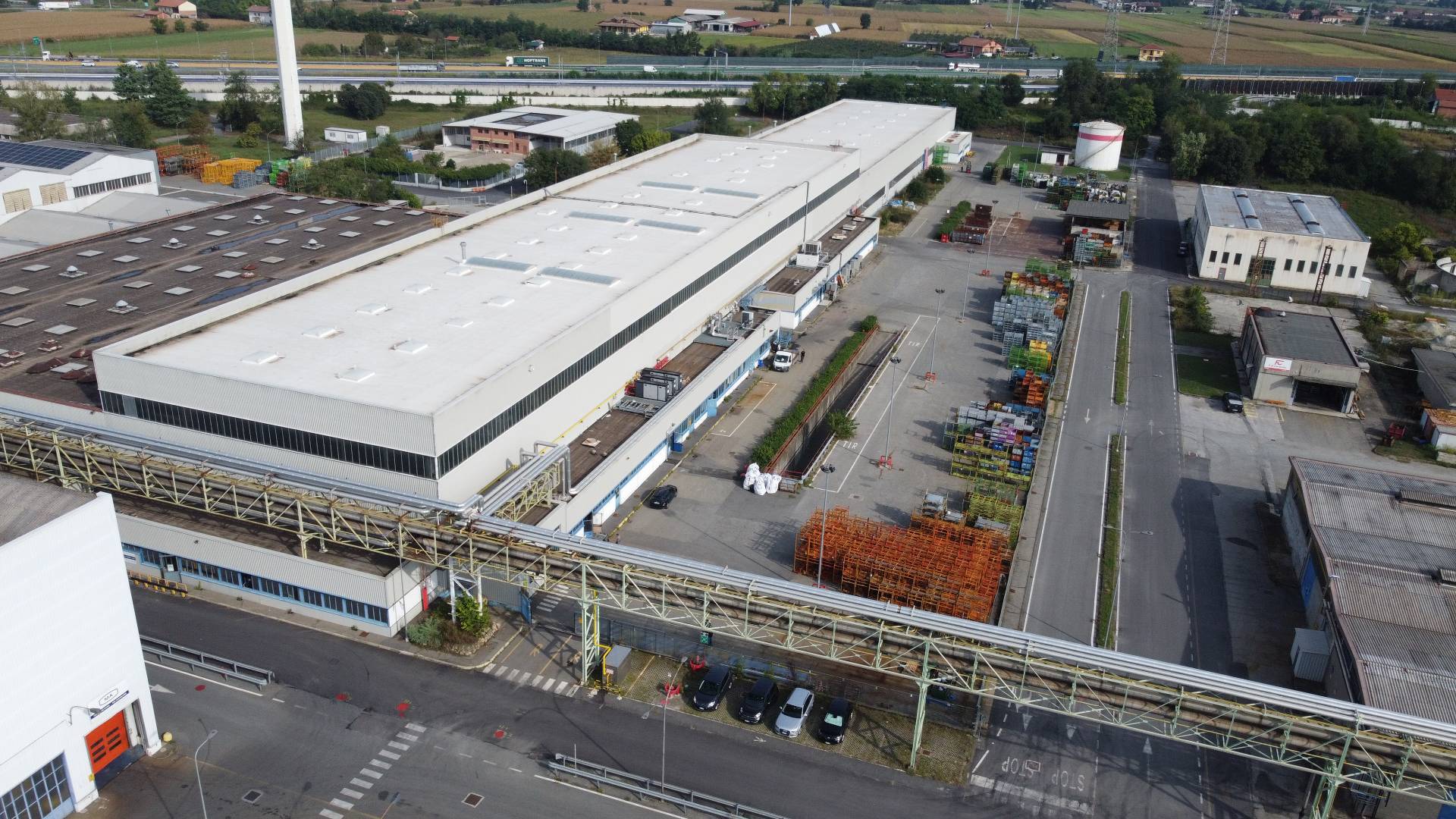 Capannone in vendita a Chivasso, Area Industriale Chind