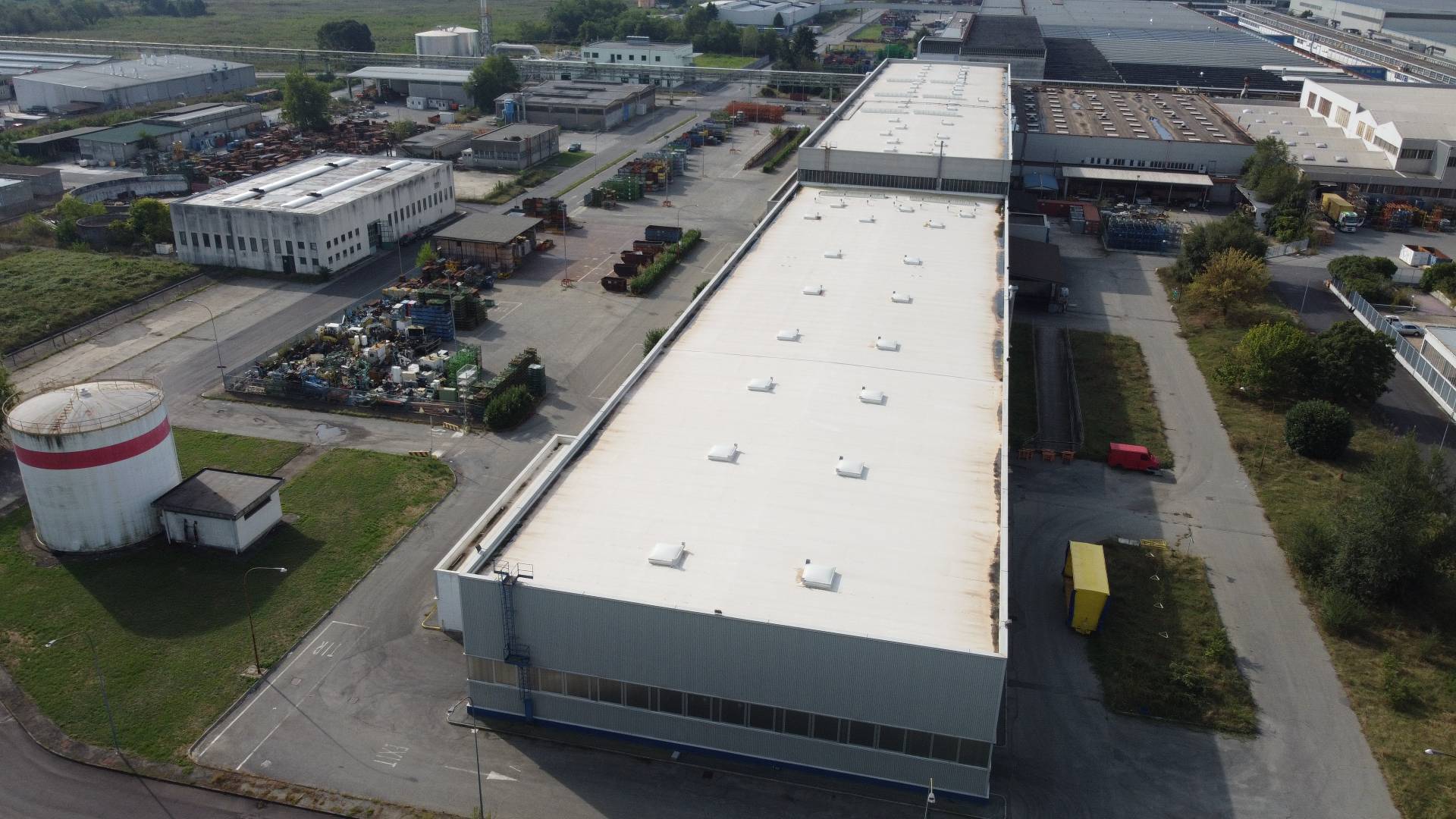 Capannone in vendita a Chivasso, Area Industriale Chind