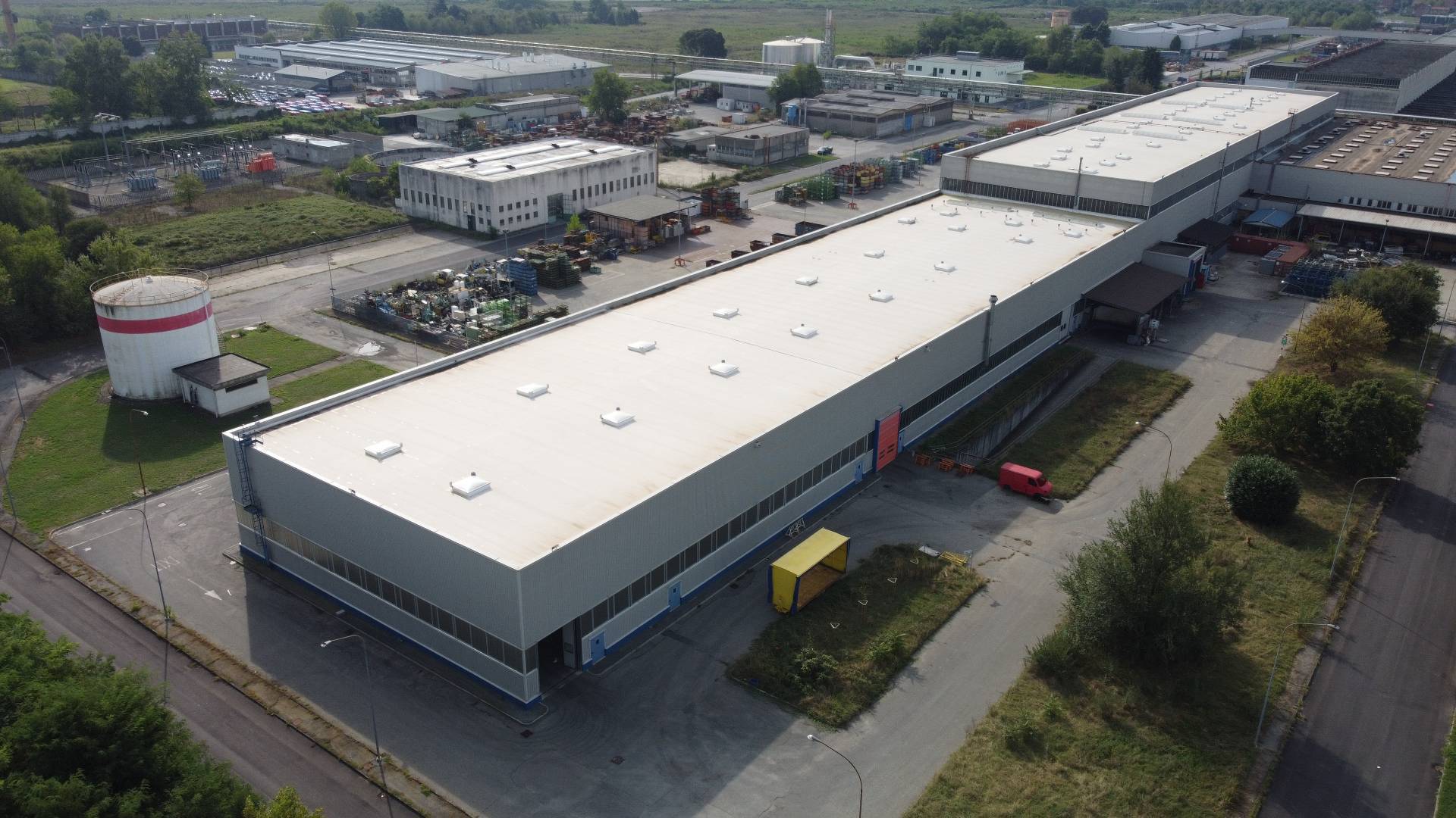 Capannone in vendita a Chivasso, Area Industriale Chind