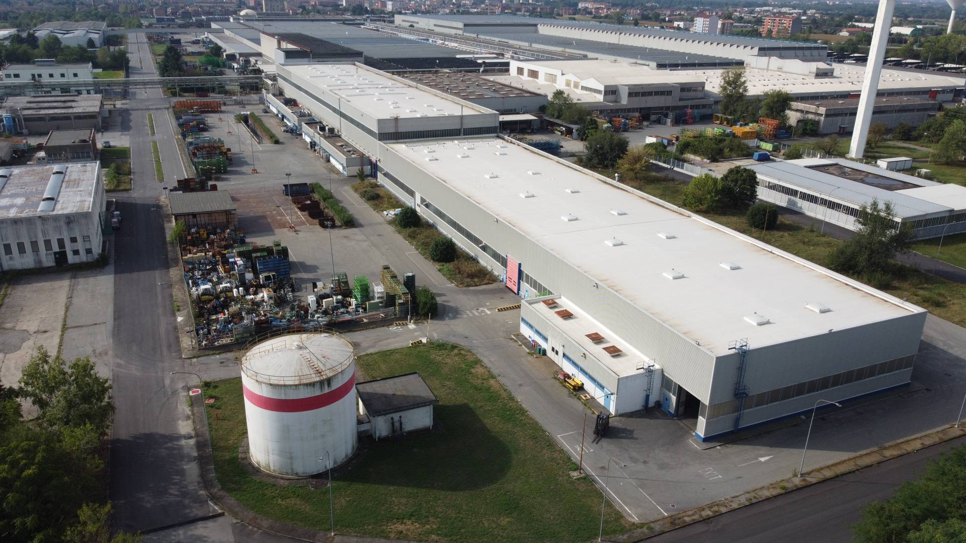 Capannone in vendita a Chivasso, Area Industriale Chind