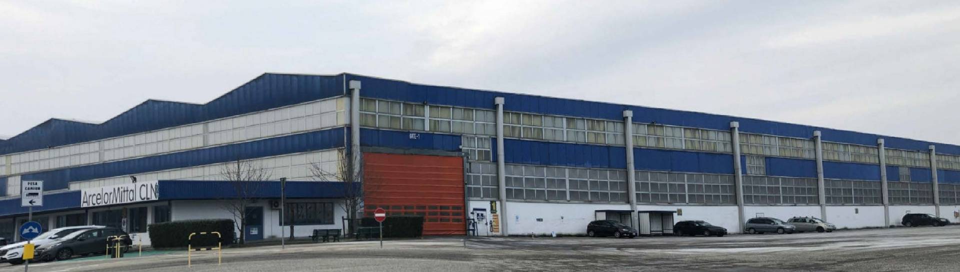 Capannone in vendita a Alpignano, Industriale