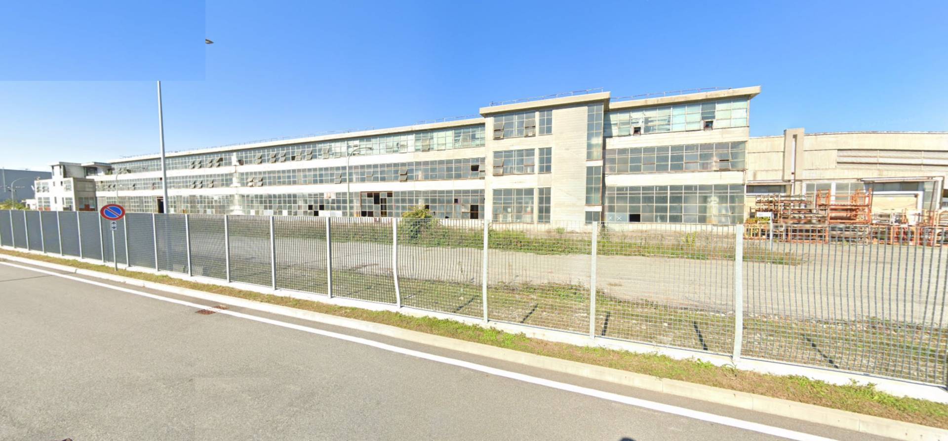 Capannone in vendita a Chivasso, Area Industriale Chind