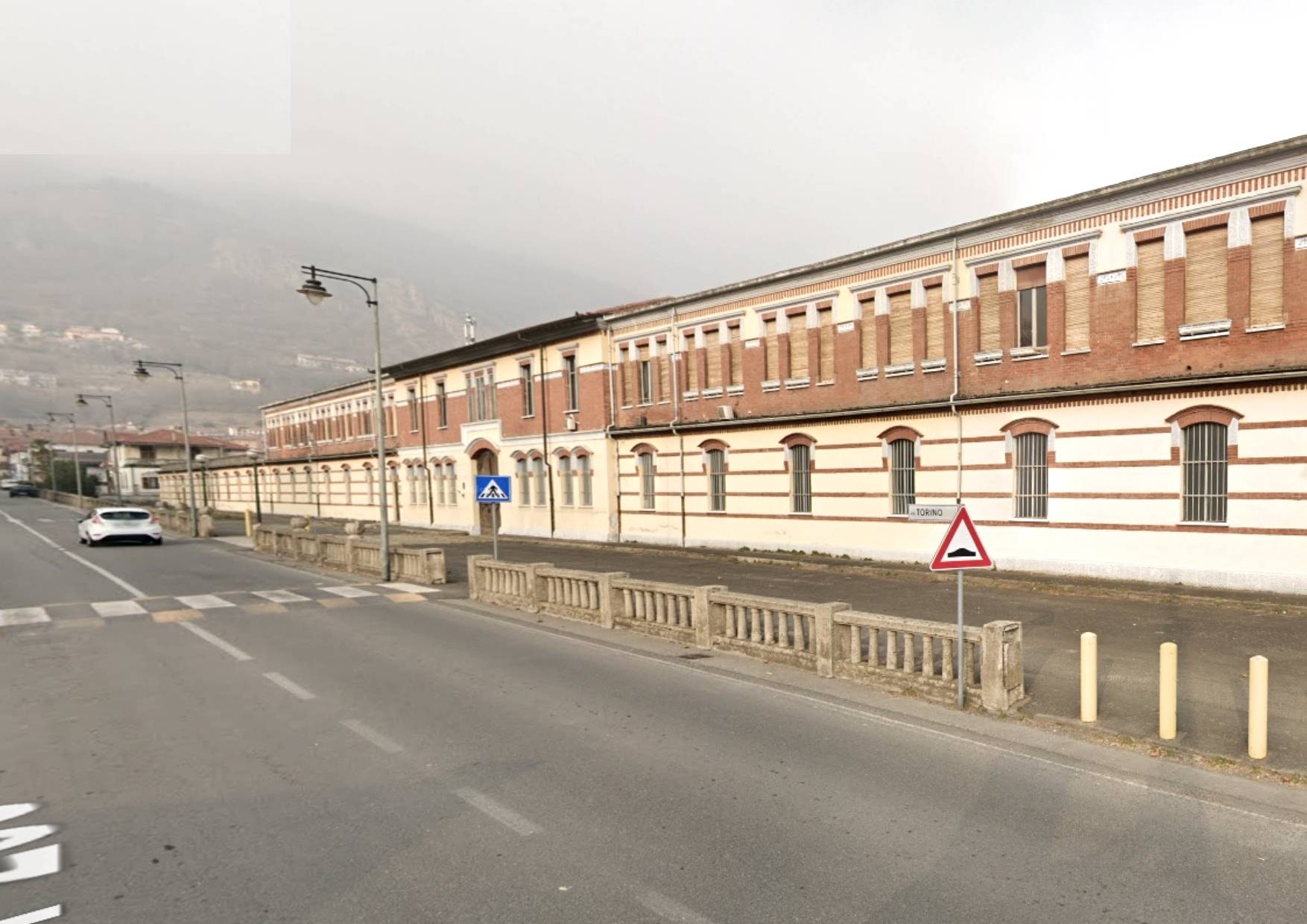 Capannone in vendita a Condove, Industriale