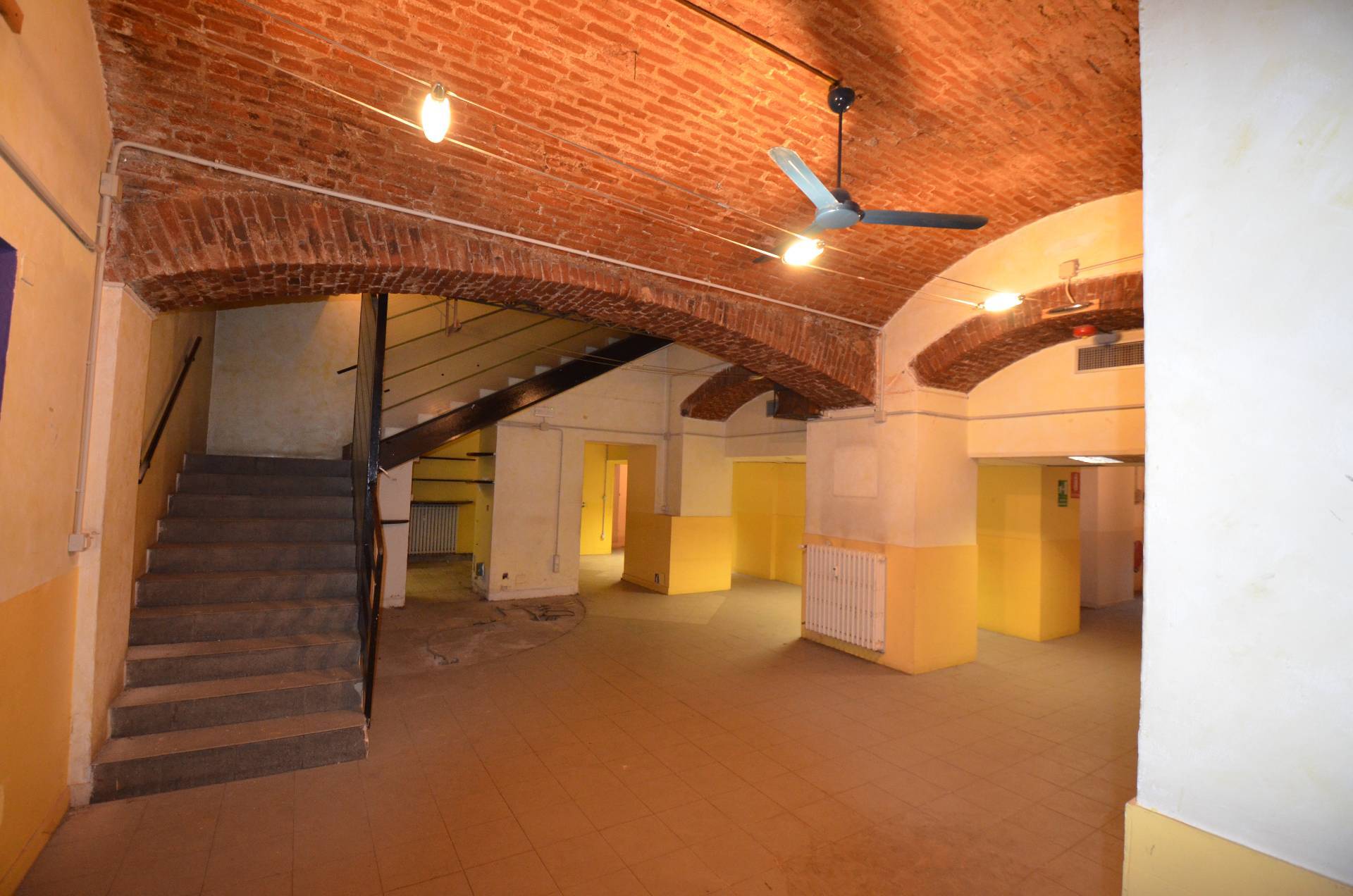 Show room in vendita a Torino, Centro