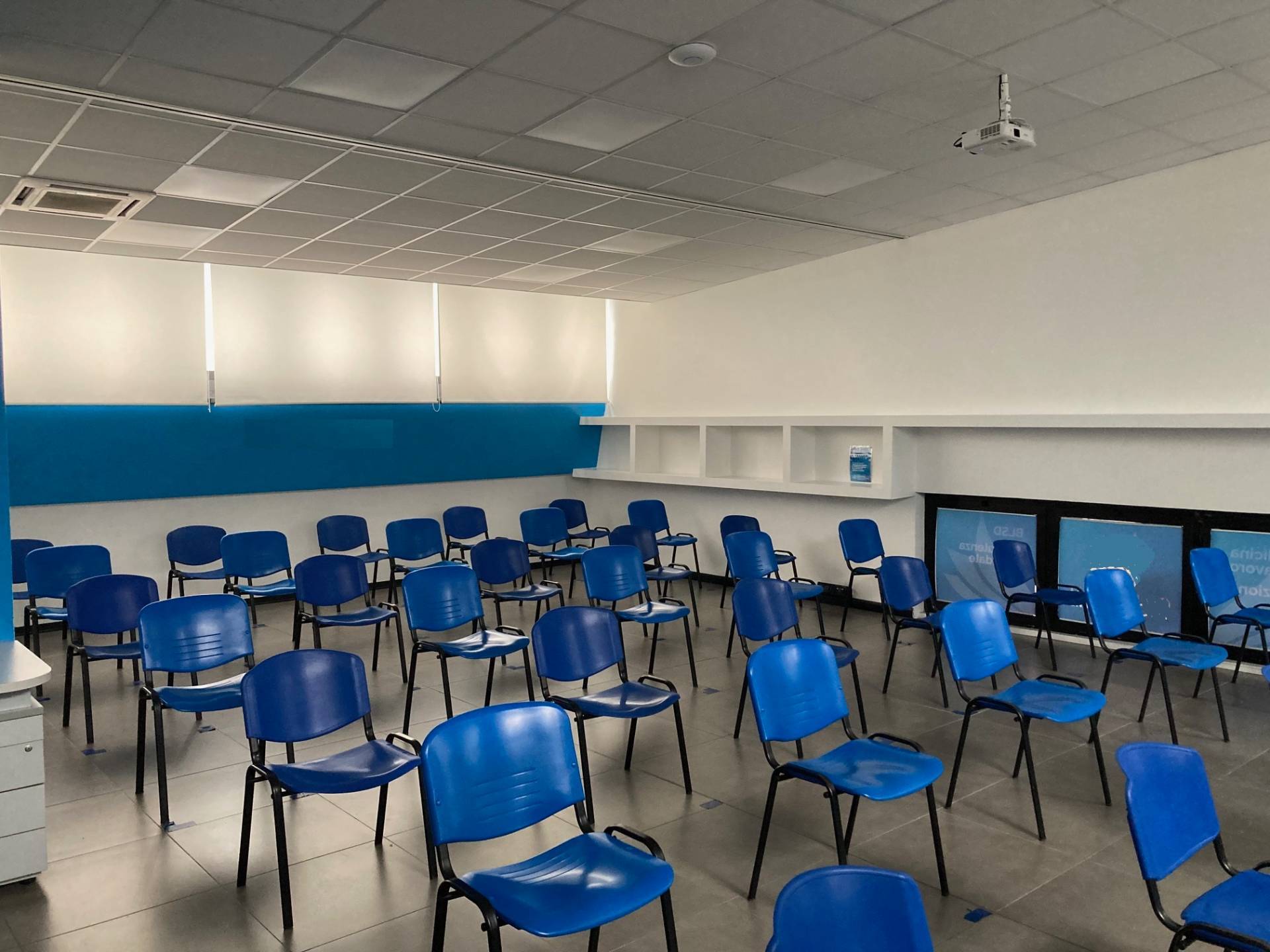 Ufficio in affitto a Moncalieri, C.so Savona