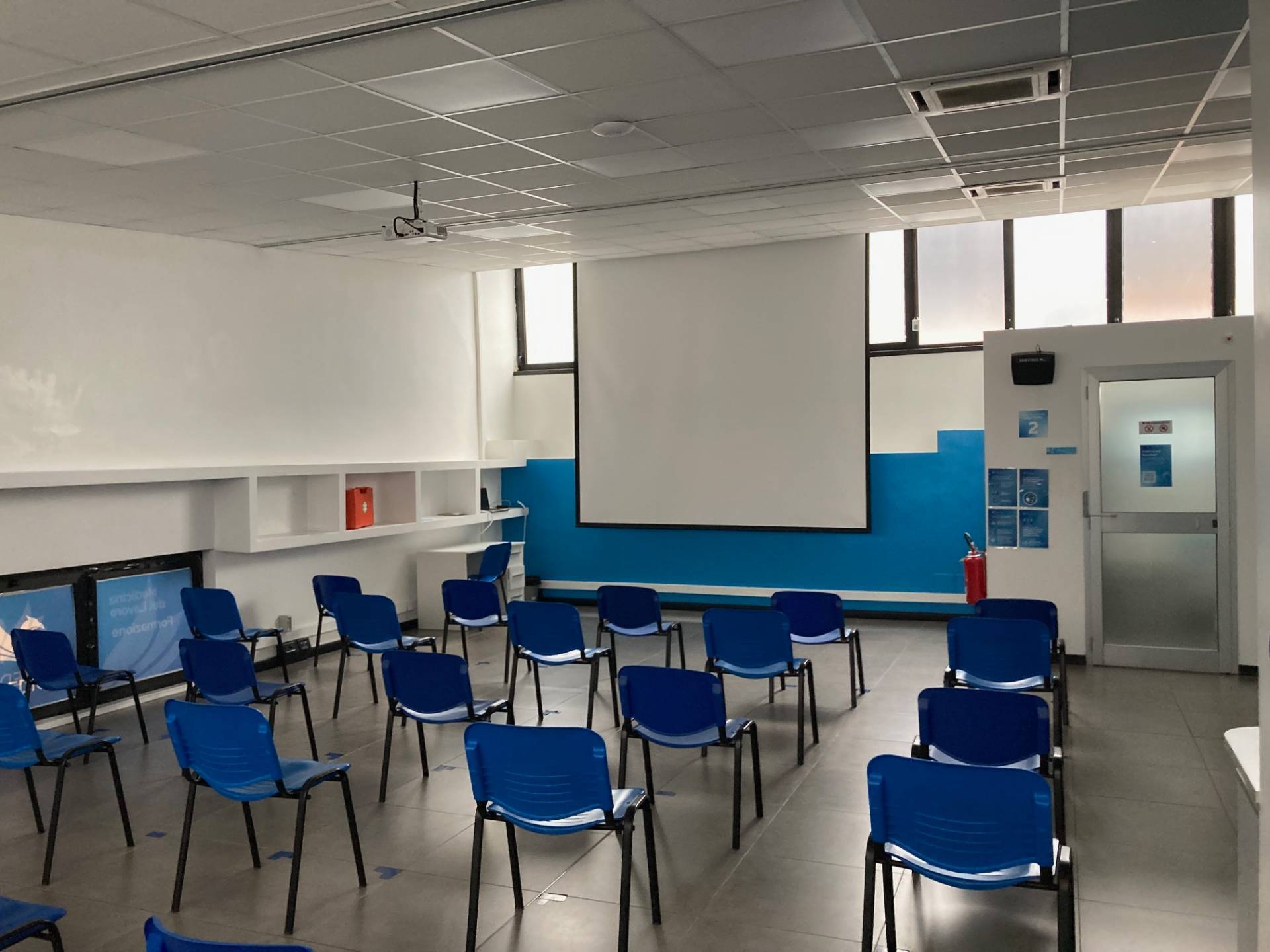 Studio/Ufficio in affitto a Moncalieri, C.so Savona