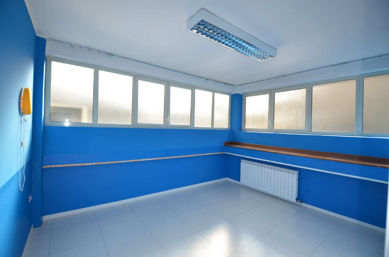 Studio/Ufficio in vendita a Torino, Santa Rita