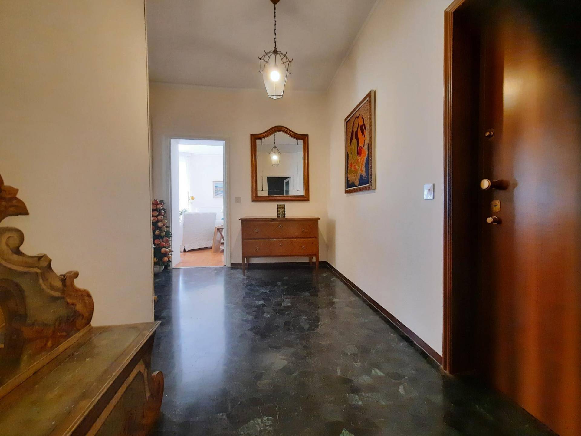 Appartamento in vendita a Rapallo, Centrale