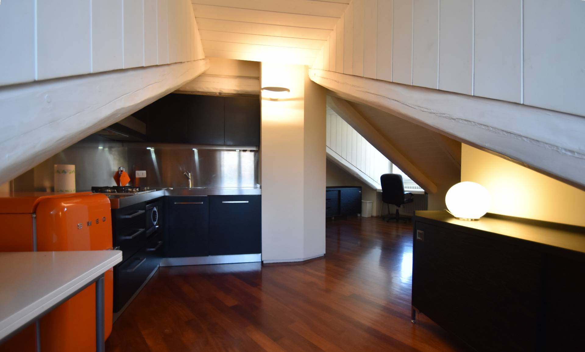 Mansarda in vendita a Torino, Cit Turin