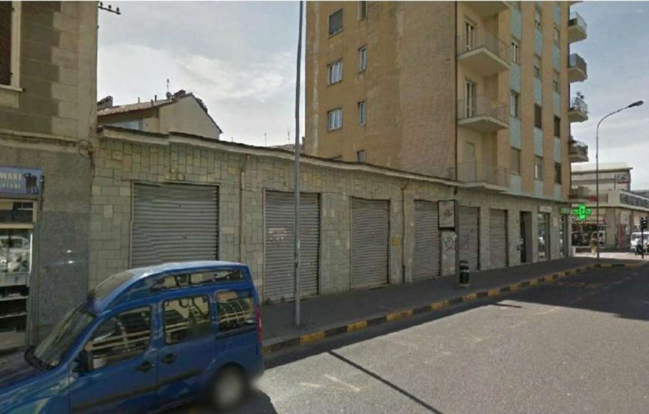 Negozio in vendita a Torino, Barriera Milano