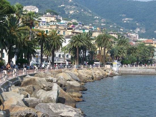 Appartamento in vendita a Rapallo, Centrale