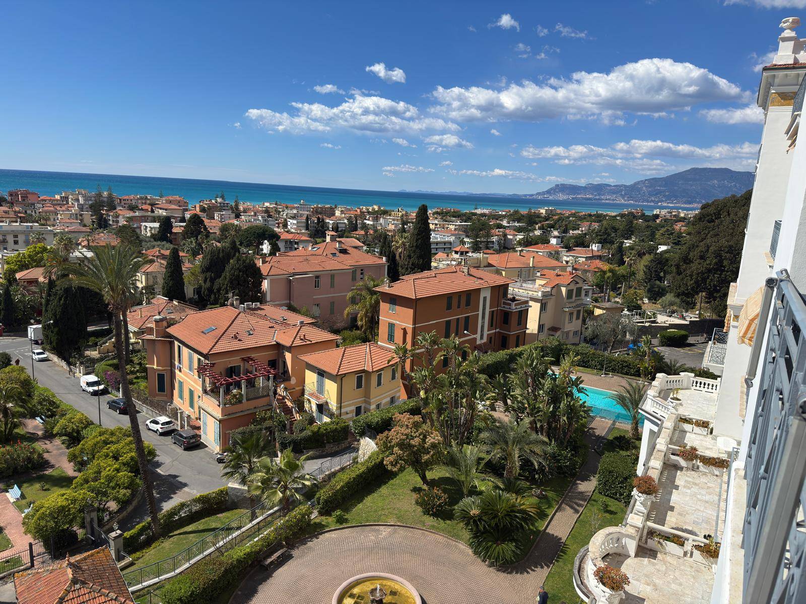 Appartamento in vendita a Bordighera, Centro