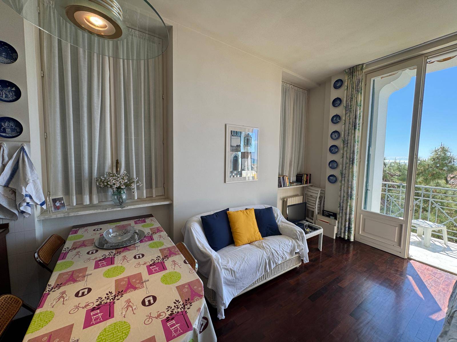 Appartamento in vendita a Bordighera, Centro