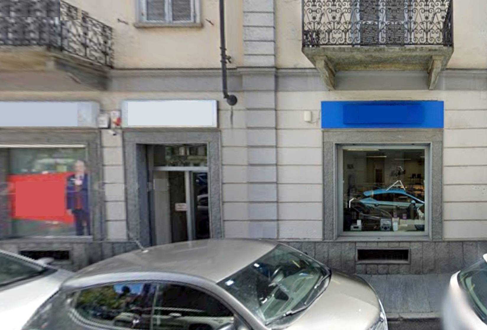 Locale commerciale in affitto a Pinerolo, Centro