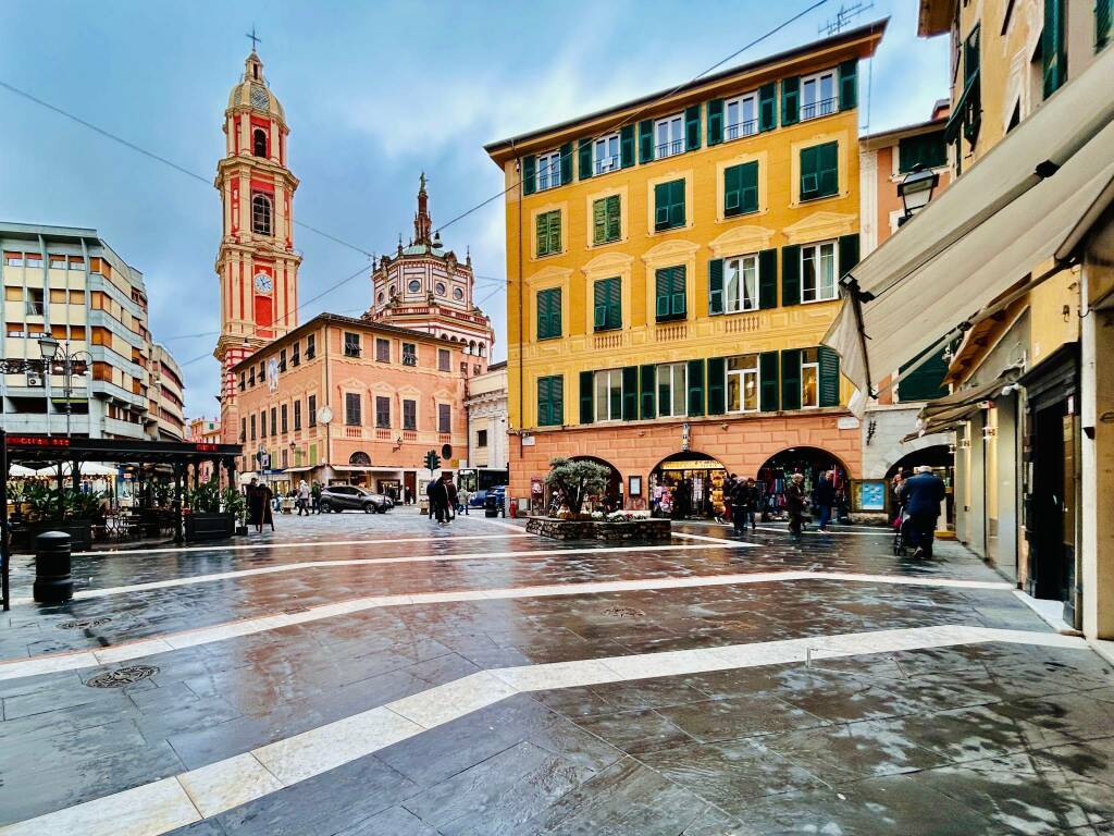Appartamento in vendita a Rapallo, Centrale