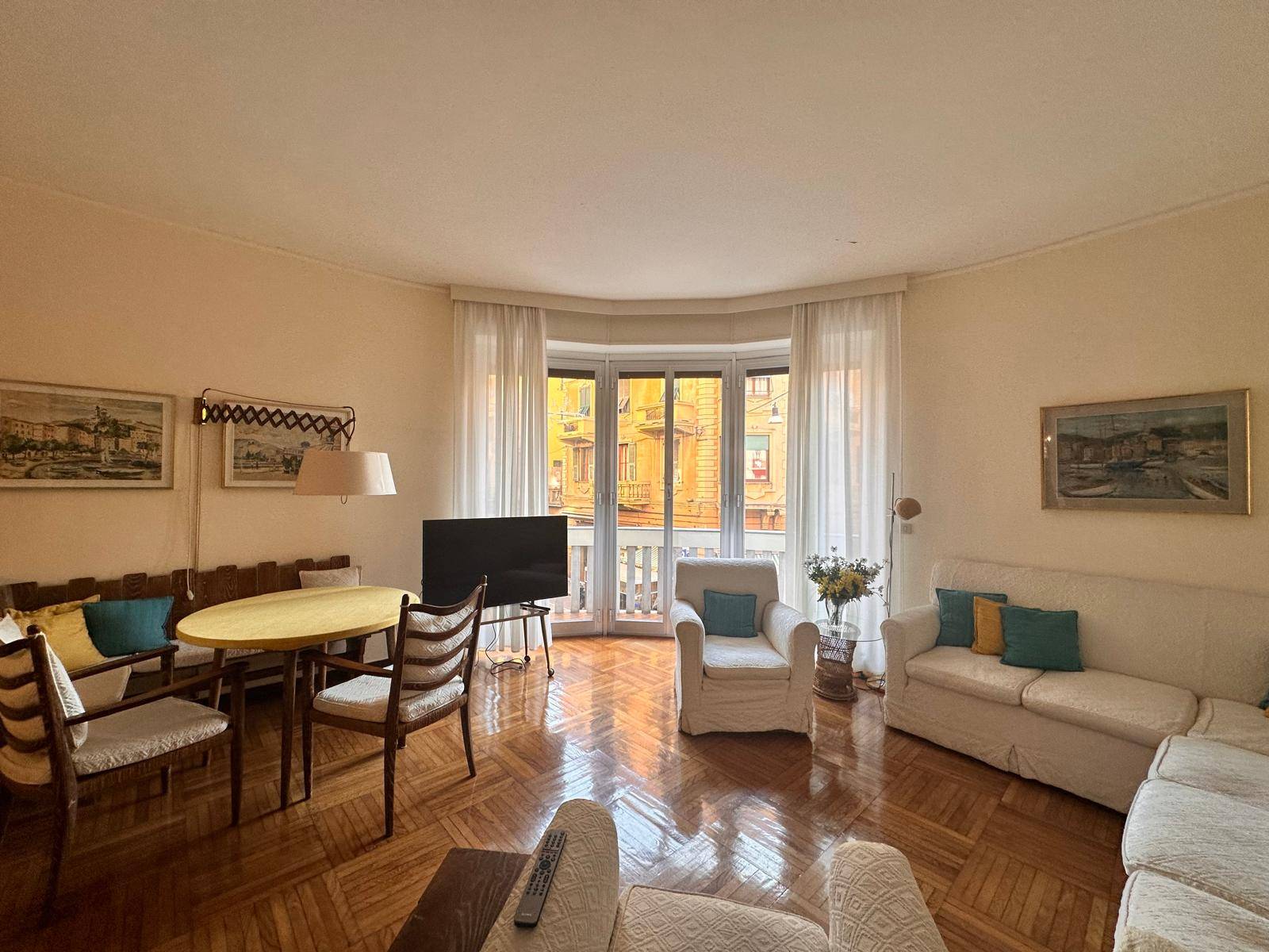 Appartamento in vendita a Rapallo, Centrale