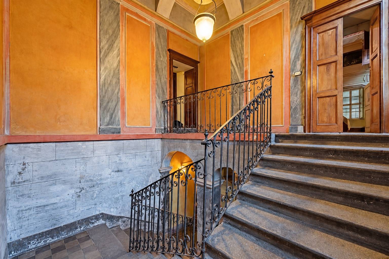 Palazzo Storico in vendita a Fossano, Centro