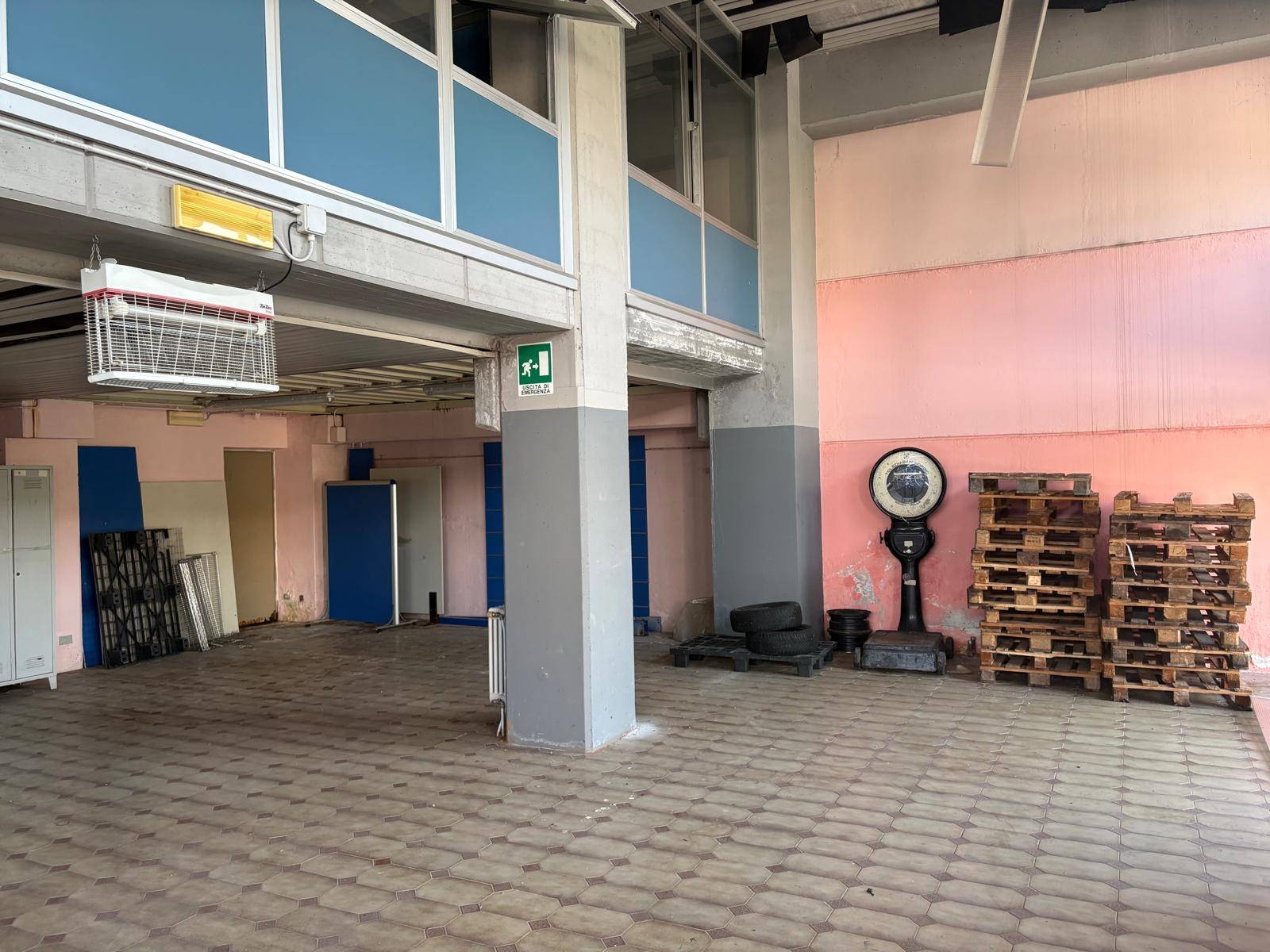 Capannone in vendita a Mondov, Via Cuneo
