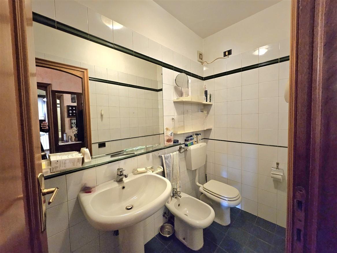 Villa Quadrifamiliari con giardino, Massa quercioli