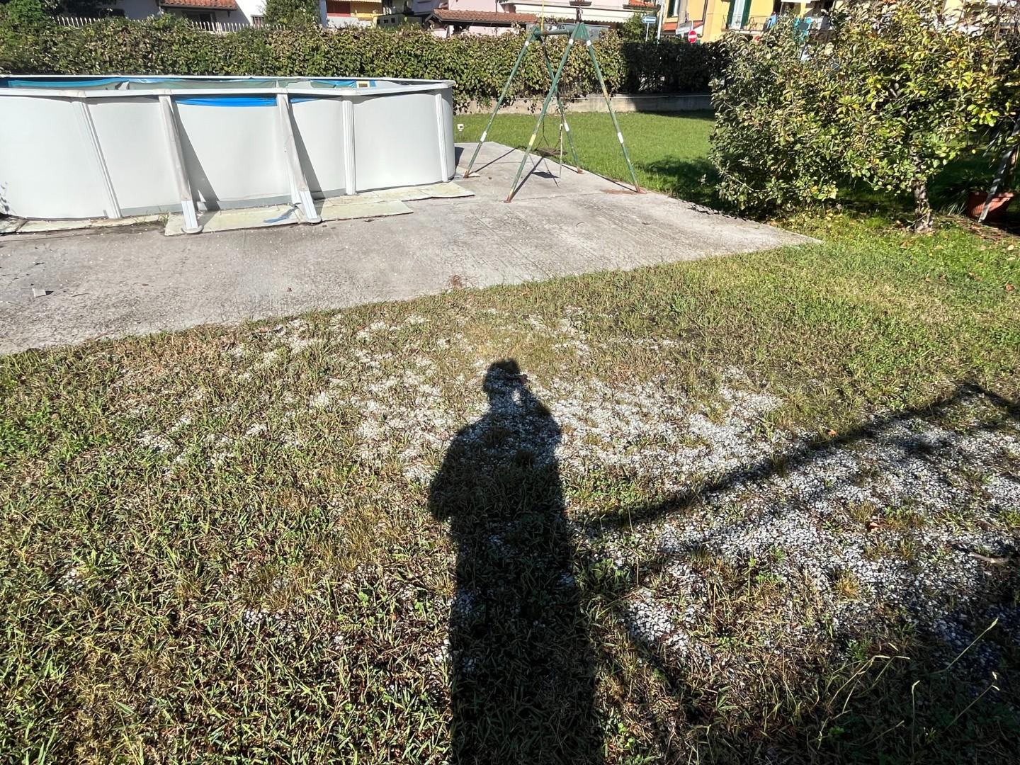 Casa indipendente con giardino, Massa marina di