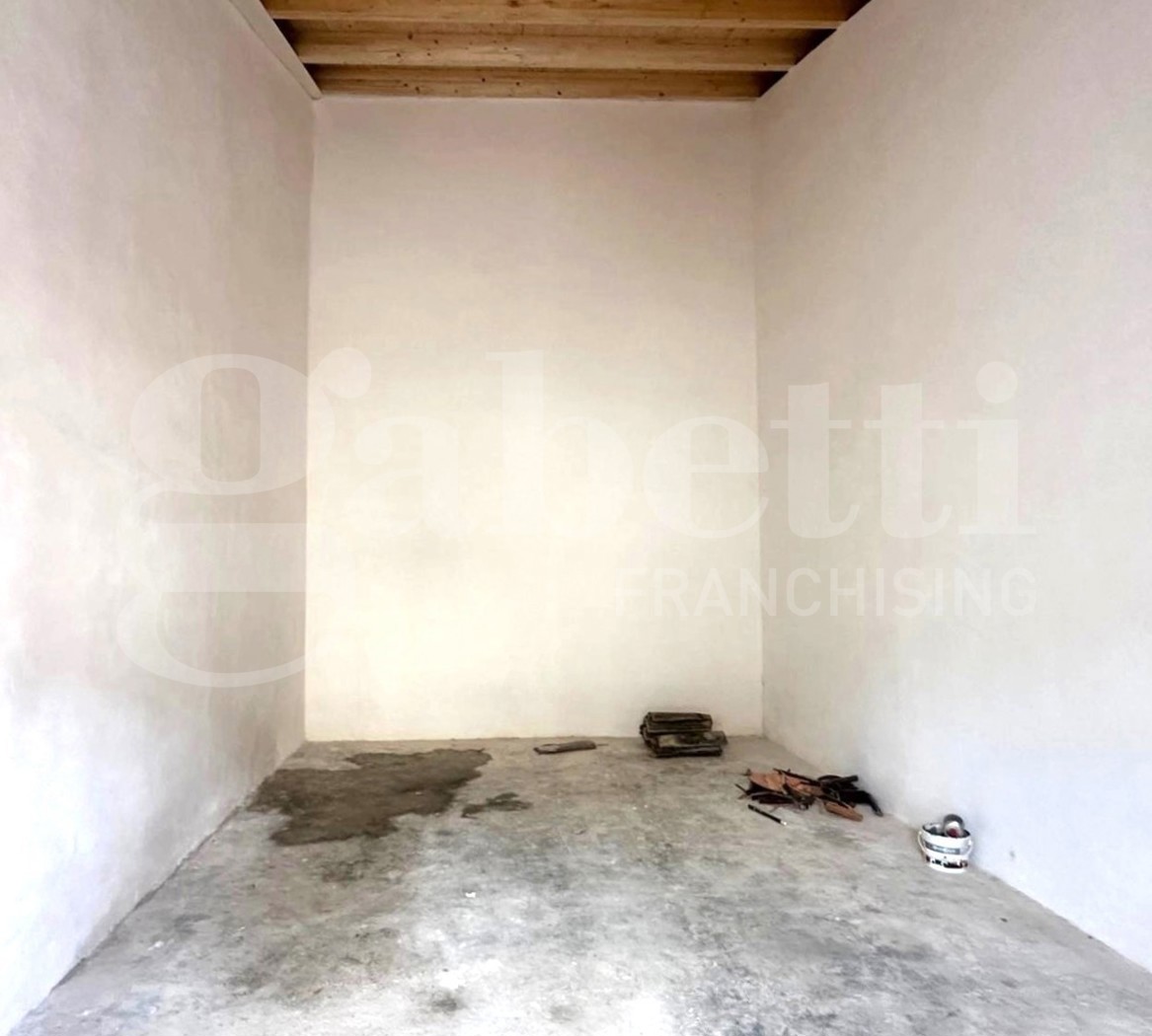 Magazzino in affitto a Avola